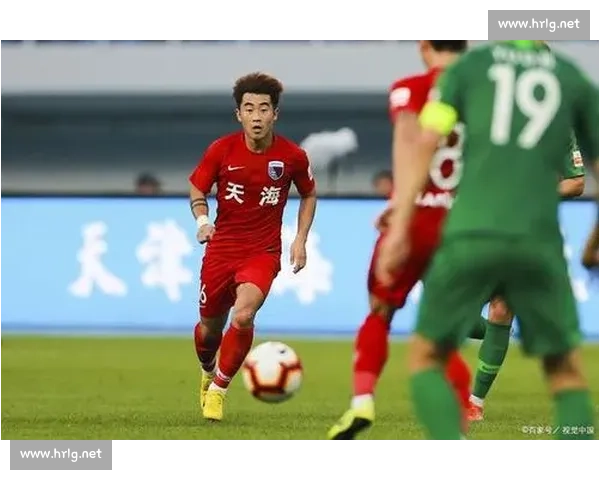 福冈黄蜂主场迎战大宫松鼠关键对决前瞻赛季走势与战术博弈解析