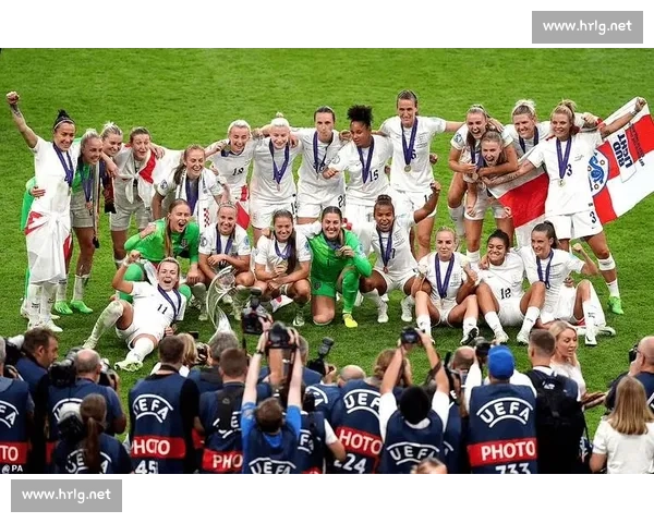 女足欧洲杯焦点战德国对决丹麦强强碰撞谁主沉浮揭晓胜负走向两强巅峰